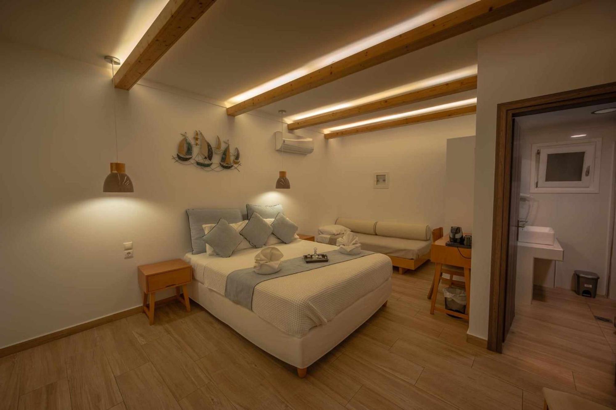 Karidis Hotel Kamári Buitenkant foto