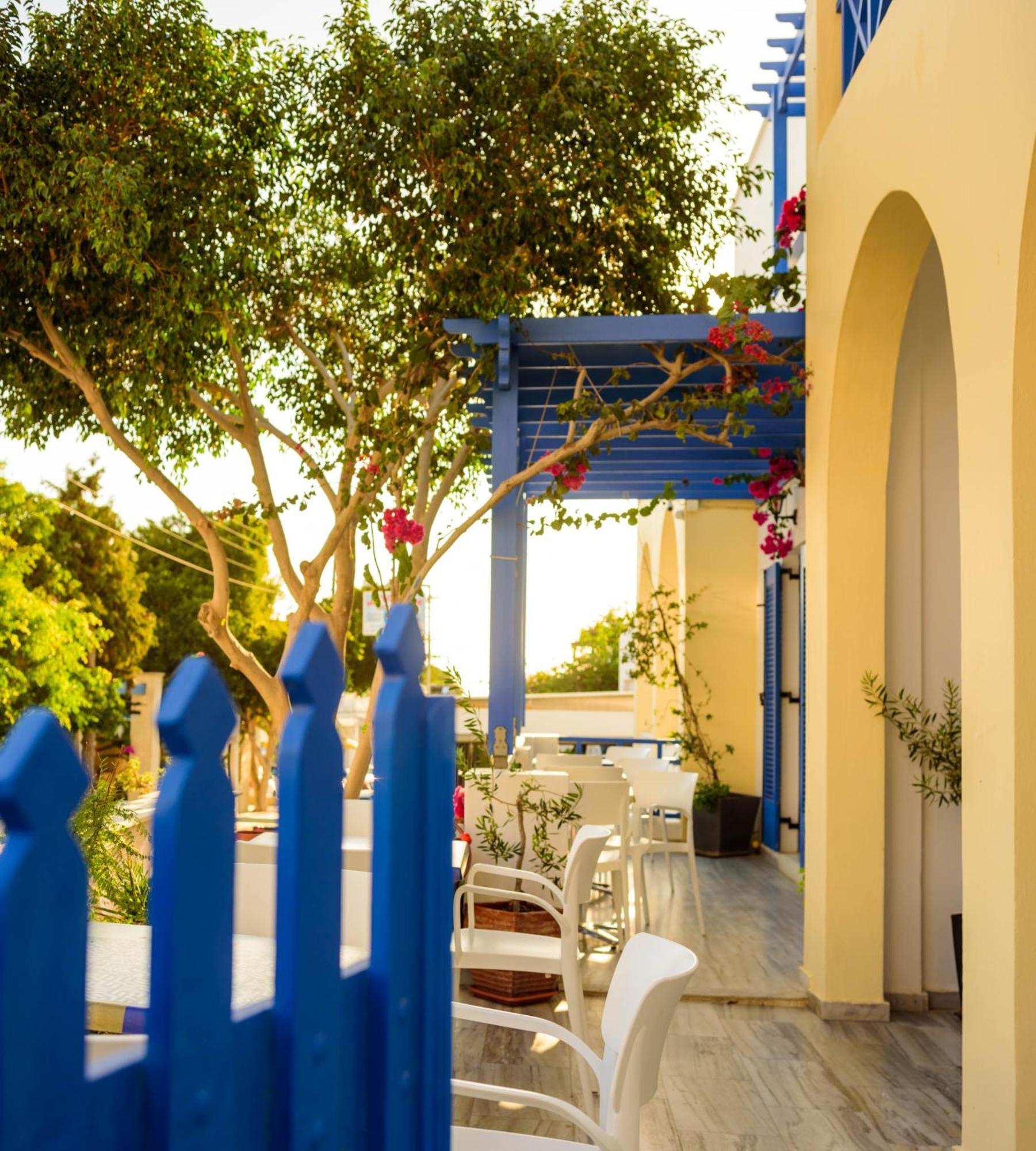 Karidis Hotel Kamári Buitenkant foto