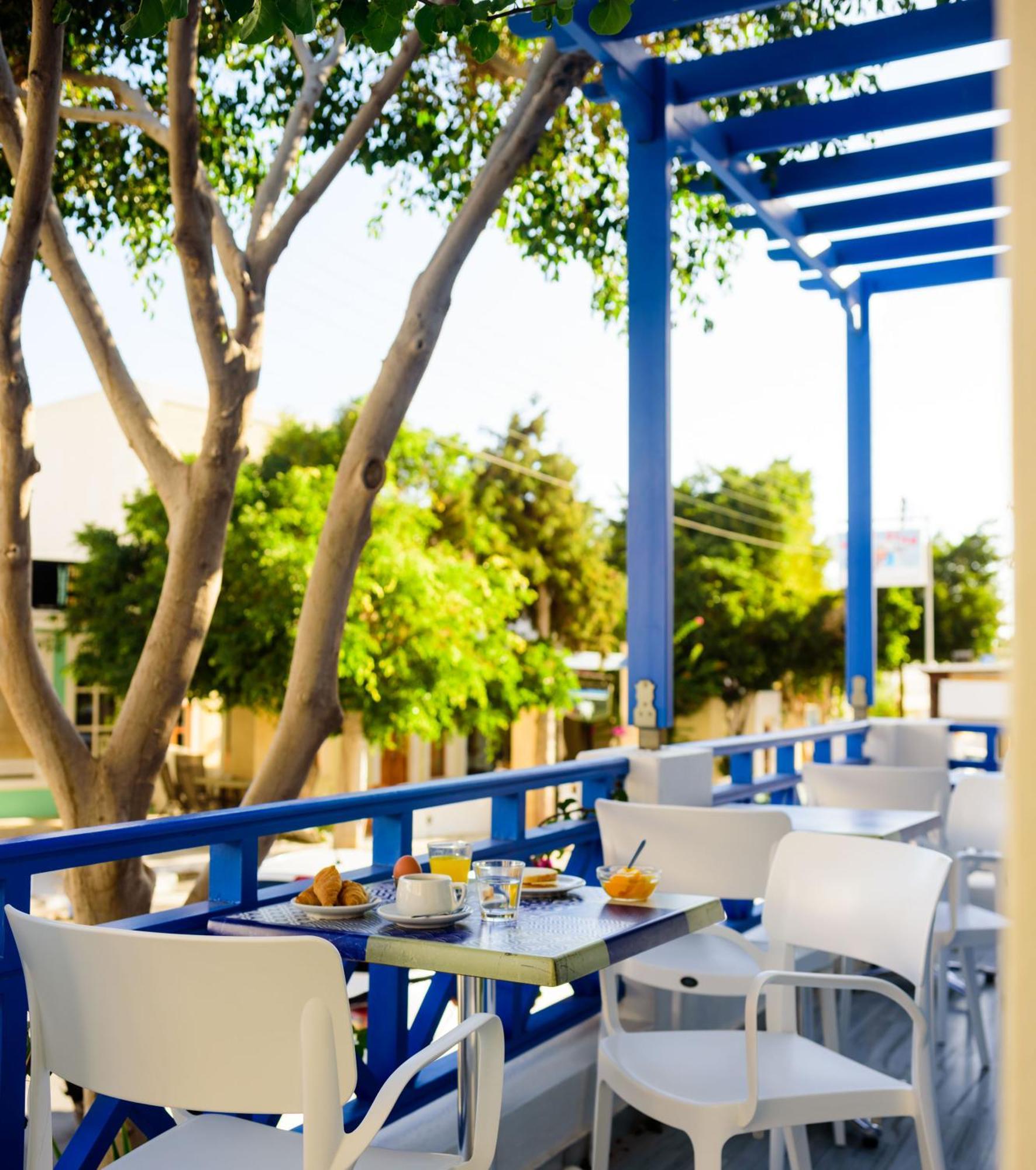 Karidis Hotel Kamári Buitenkant foto