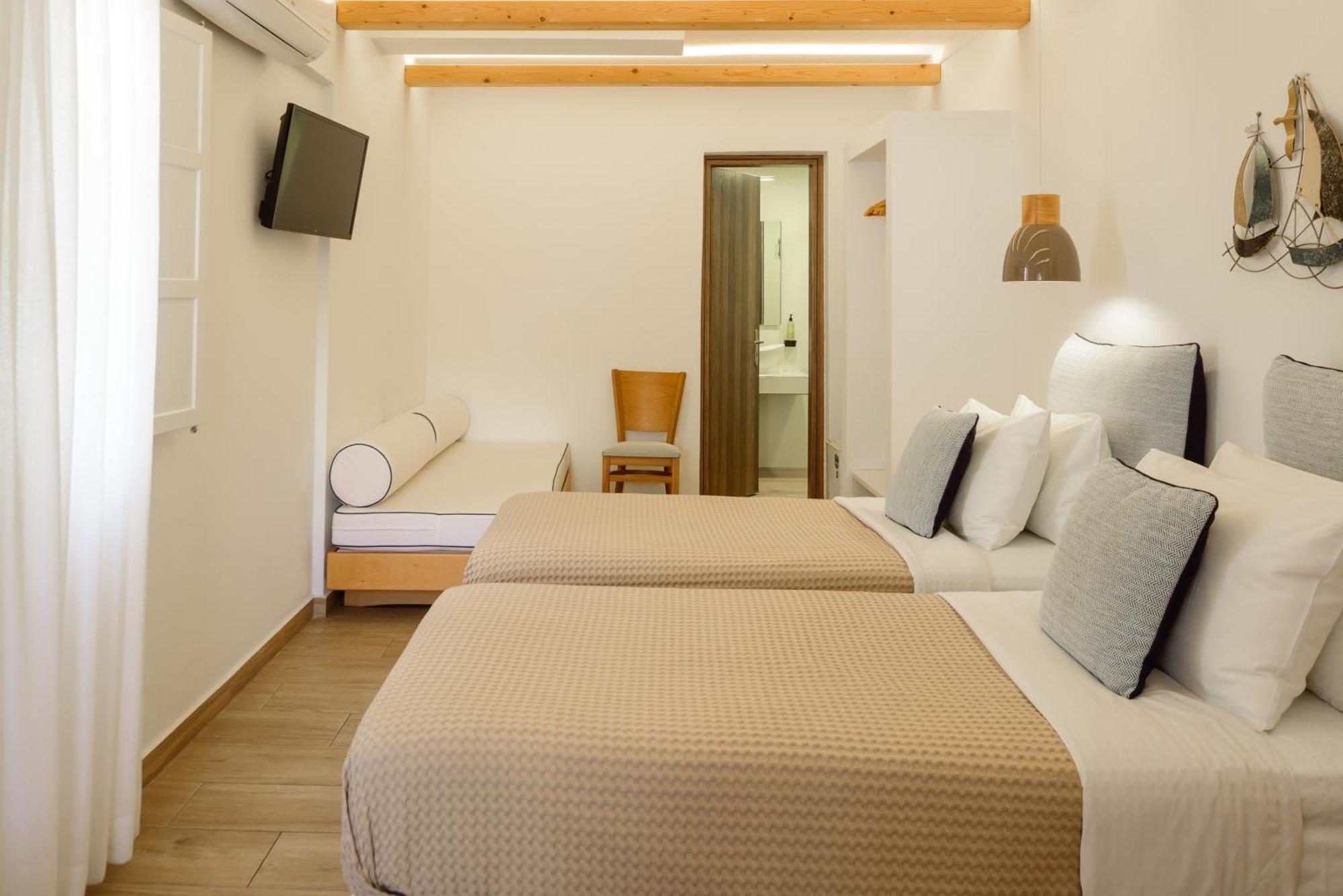 Karidis Hotel Kamári Buitenkant foto