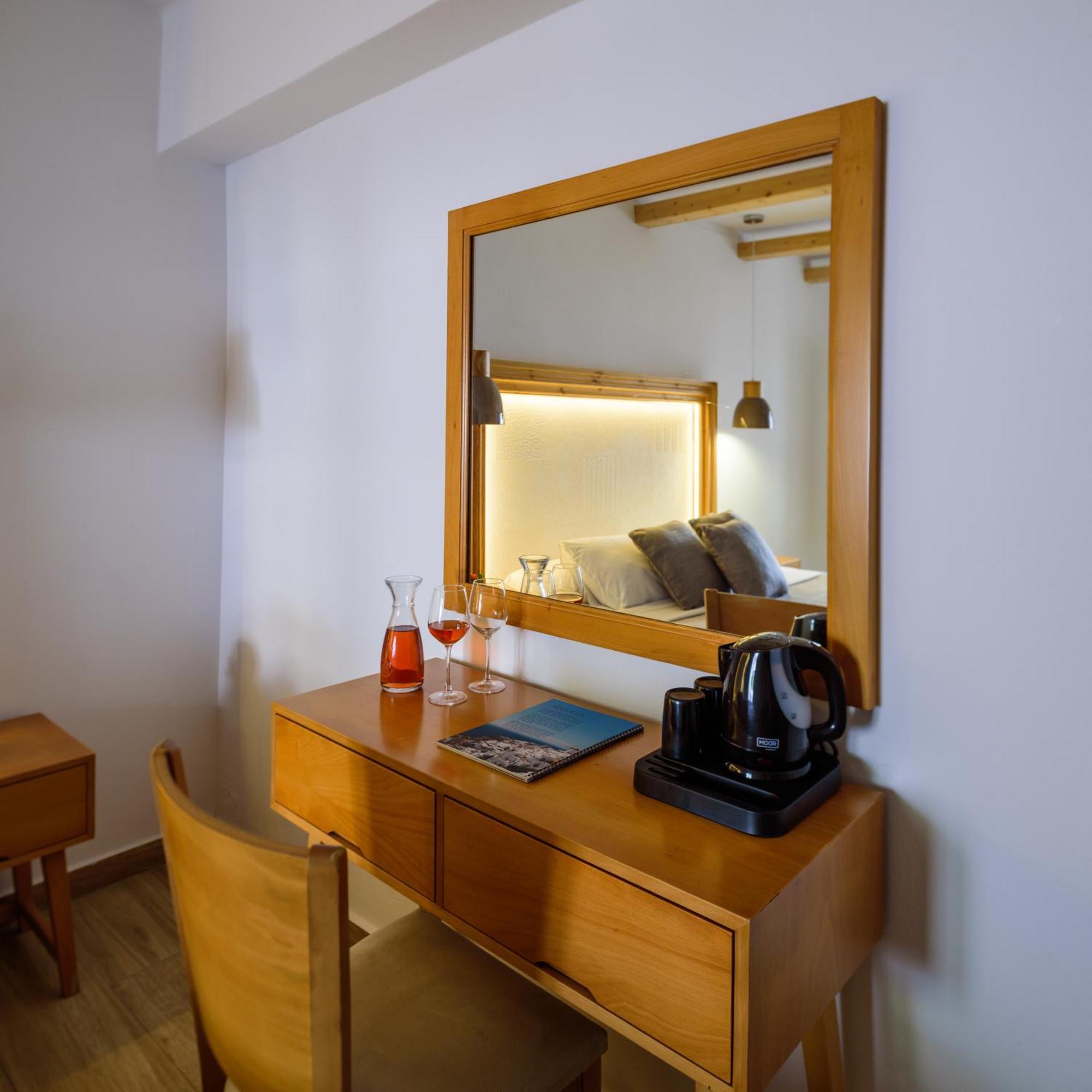 Karidis Hotel Kamári Buitenkant foto
